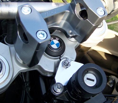 Scotts - BMW 2013 F700 GS - Steering Stabilizer Kit - Sub-mount (DM-SUB-6504-27 & DS-SUB-6504-27)